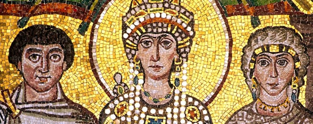 Un particolare del Corteo imperiale di Teodora nella basilica di San Vitale a Ravenna