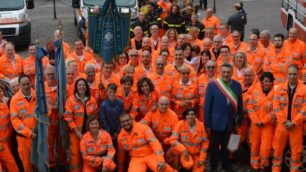 Foto di gruppo per i volontari della Croce bianca di Besana