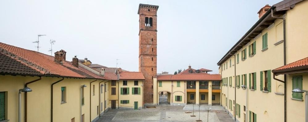 Palazzo e torre Archinti di Mezzago
