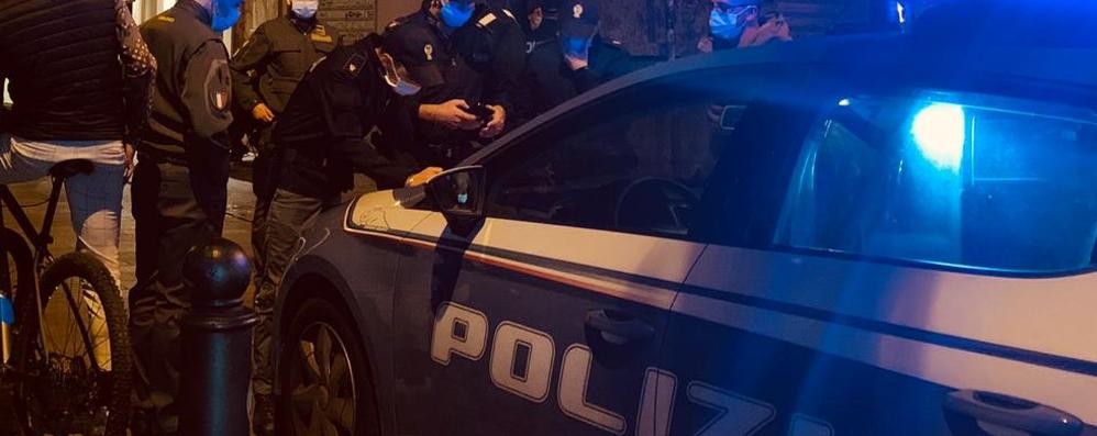 Polizia in centro città