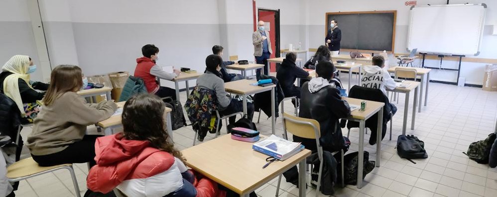 Monza covid scuola