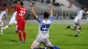 L'esultanza finale dopo il gol di Cocco - foto Morgese/Seregno Calcio
