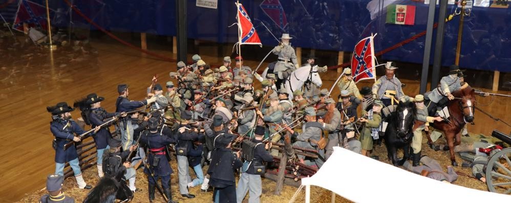 La rappresentazione in scala 1:6 di una battaglia tra nordisti e sudisti Stati Uniti (foto Volonterio)