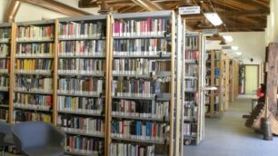 Agrate biblioteca Enzo Biagi interno