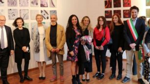 Le autorità presenti all'inaugurazione della mostra "Filigrana" del centro diurno di salute mentale di Seregno