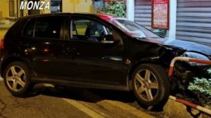 Auto fuori strada a Lentate (foto carabinieri)