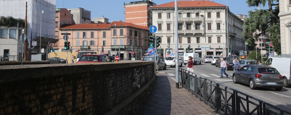 Largo Mazzini e via Turati