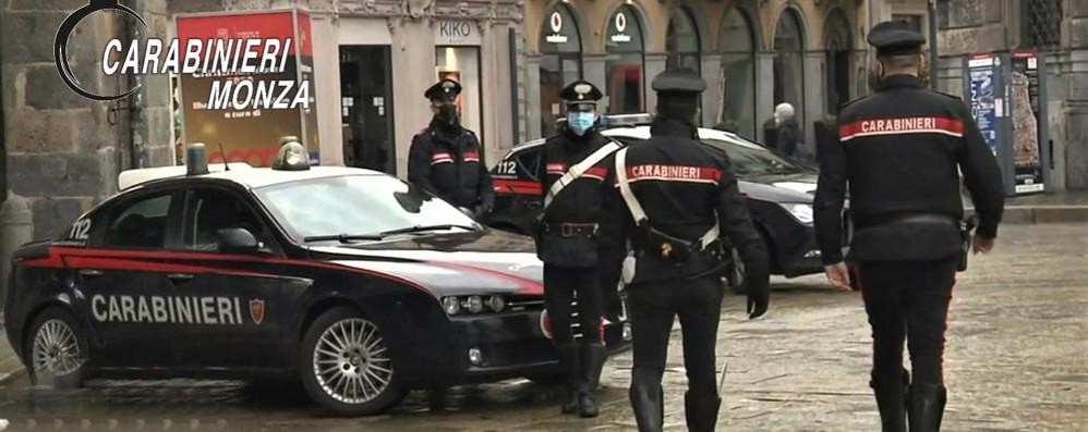 Arrestato ladro di profumi a Monza