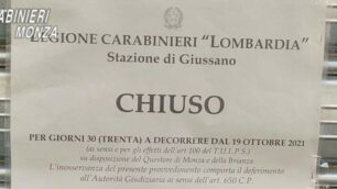 Sigilli alla pizzeria di Giussano (foto Carabinieri)