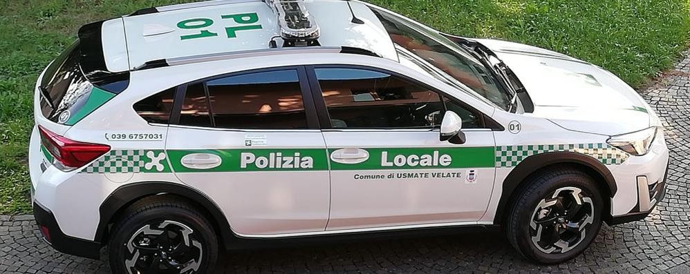 Usmate auto ibrida comando polizia locale
