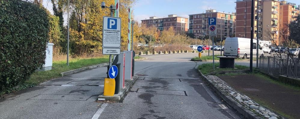 Usmate parcheggio stazione a pagamento