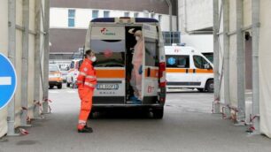 MONZA coronavirus ambulanza in ospedale san gerardo