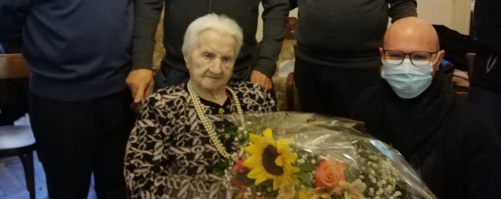 Concetta Piola 100 anni  Scola