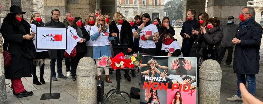 Monza flash mob UNAVI Unione Nazionale Vittime