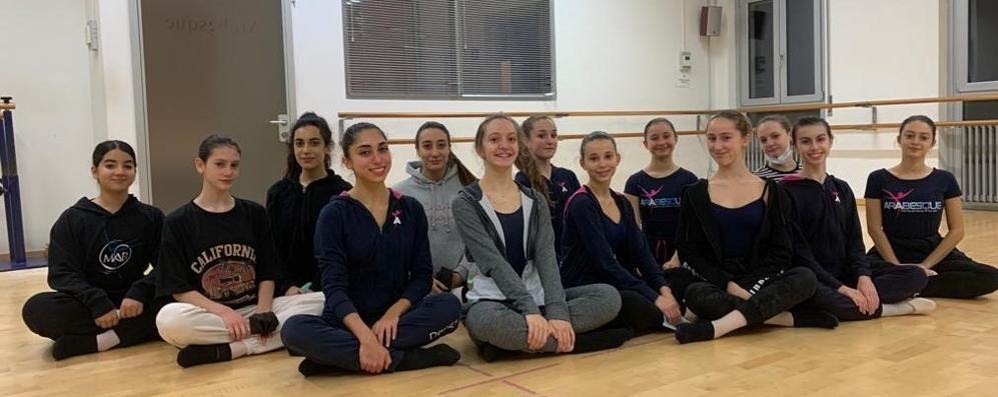 Le allieve della scuola di danza Arabesque