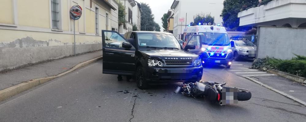 Incidente Seregno in via Rossini lunedì 8 novembre - foto Polizia locale