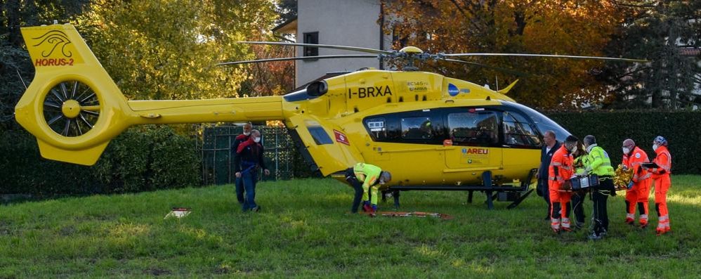 Donna investita a Birago, sul posto l'elisoccorso