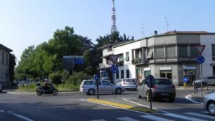 LISSONE - rotonda via Trieste