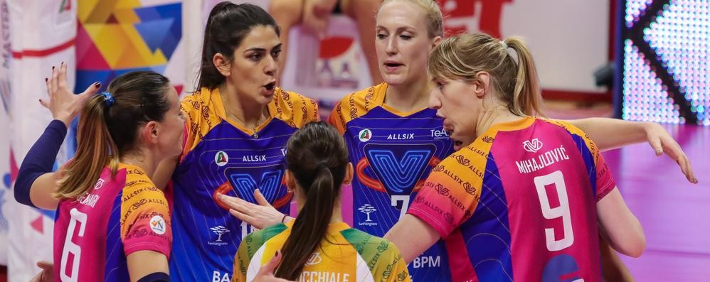 La prima squadra femminile del Vero Volley Monza