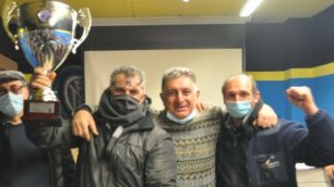 Pesca sportiva: la squadra Ansperto Hydra di Biassono campione provinciale, al centro Claudio Busnelli