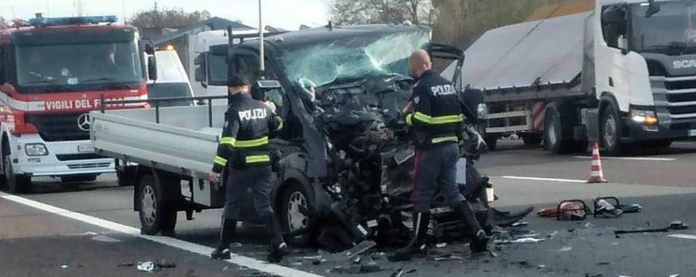 Agrate incidente A4 Tir camion