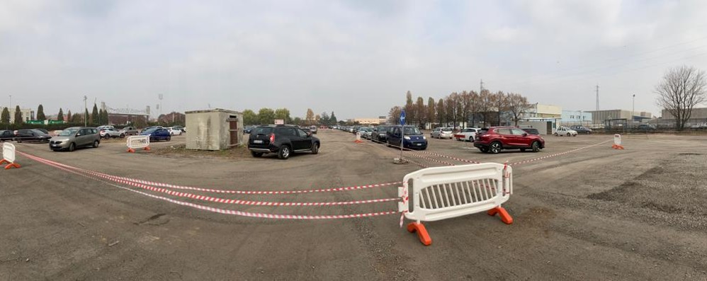 L’area tamponi ricavata all’ex Fiera di Monza lungo viale Stucchi