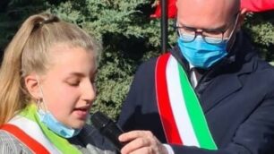 Sifia Longoni e il sindaco Emanuele Pozzoli