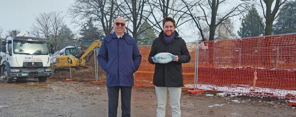 L’assessore Giuseppe Borgonovo e il sindaco Alberto Rossi davanti al cantiere