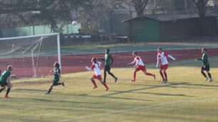 Il goal di testa del debuttante Alessandro Manti al 23' che portava in vantaggio il Vis Nova ( foto Volonterio)