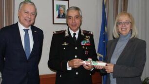 Il Generale di brigata dei carabinieri Giuseppe Spina con il prefetto Patrizia Palmisani e il sindaco di Monza Dario Allevi