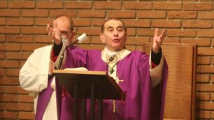 MONZA cardinale Delpini in visita alla comunita pastorale ss trinita d amore