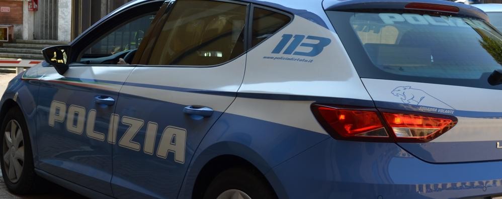 Una Volante della Polizia di Stato