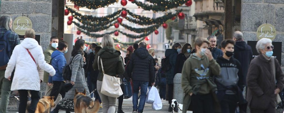 monza mascherine in centro