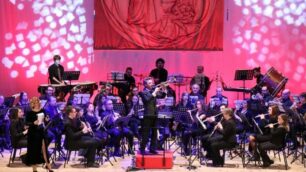 La Filarmonica fiati città di Seregno diretta dal maestro Mauro Bernasconi, in un recente concerto al teatro San Rocco ( foto Volonterio)
