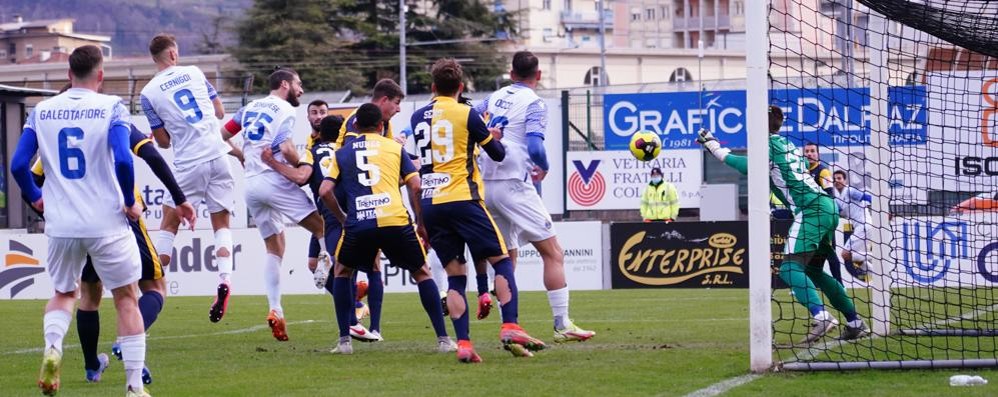 Il gol di Martino Borghese, 34 anni, al Trento