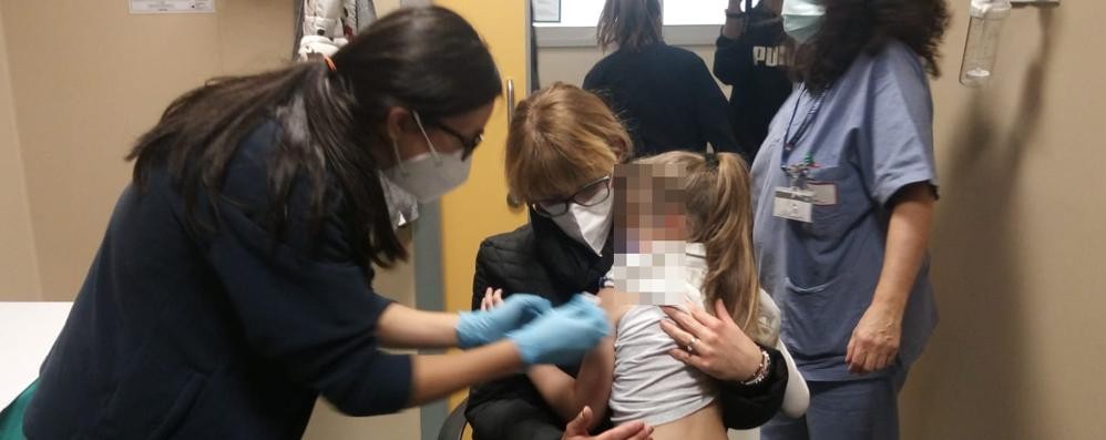 Vaccinazioni anticovid fascia 5-11 anni ospedale San Gerardo di Monza