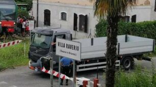 Il passaggio a livello di Villa Raverio