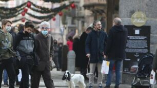 Monza: mascherine in centro