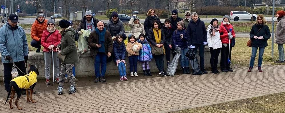 Monza raccolta rifiuti viale Lombardia