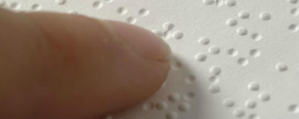 Un testo in Braille per non vedenti