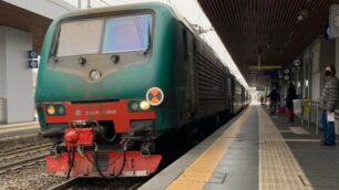 Un convoglio Trenord alla stazione di Arcore