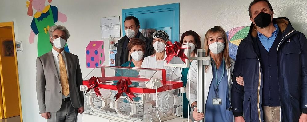 La fratelli Gaiani ha donato una nuova incubatrice al reparto di pediatria dell'ospedale di Desio