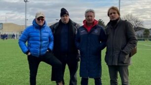 Da sinistra, Fabio Iurato, Giorgio Coviello, il tecnico Alberto Mariani ed il direttore generale Pierluigi Di Santo, al campo di allenamento di Molinello di Cesano Maderno oggi