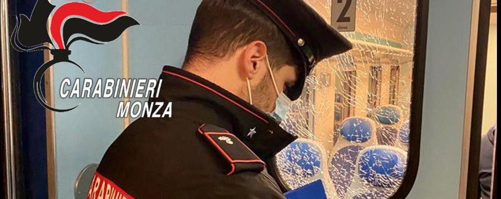 Carabinieri alla stazione di Seregno (foto Carabinieri)