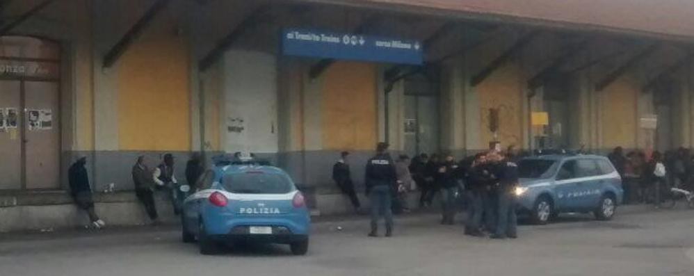 Polizia in stazione a Monza (repertorio)