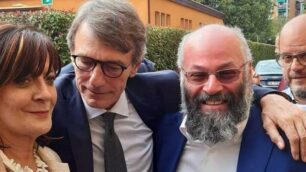 Il presidente del Parlamento europeo David Sassoli con Nico Acampora fondatore di Pizzaut e l'europarlamentare Patrizia Toia - foto Pizzaut/Facebook