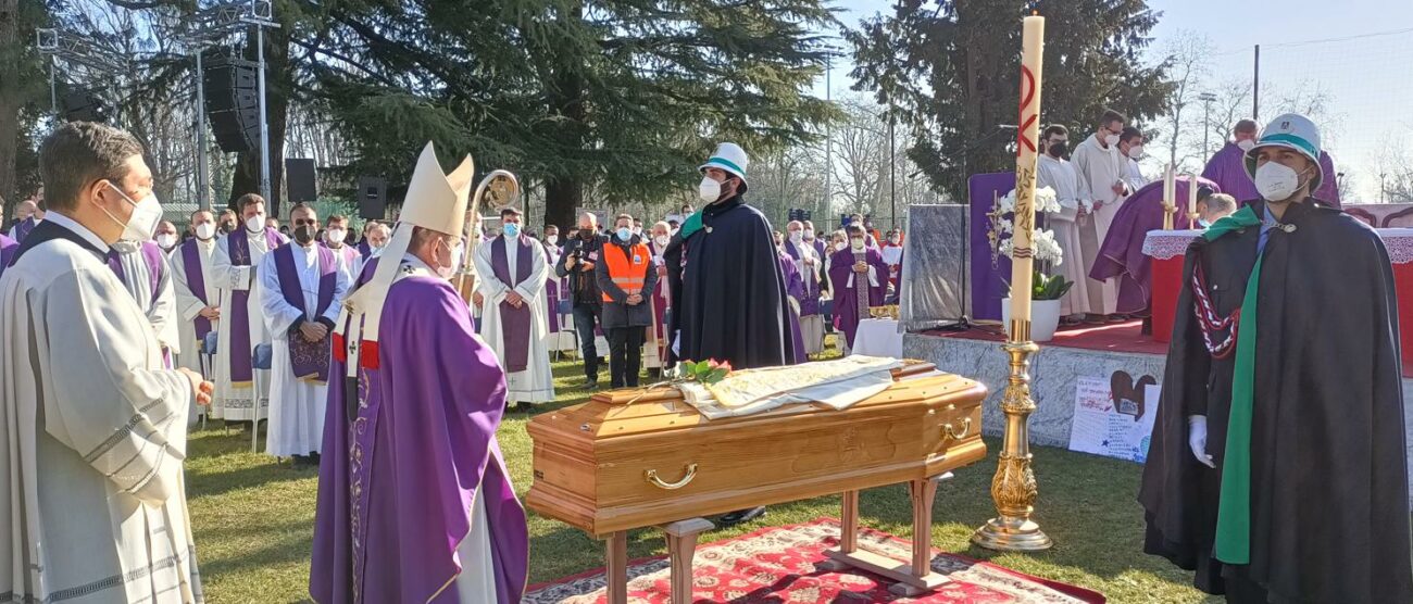 BIASSONO funerale don Simone Vassalli