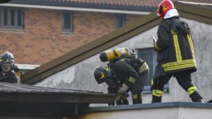 Incendio a Lissone in via Sanzio