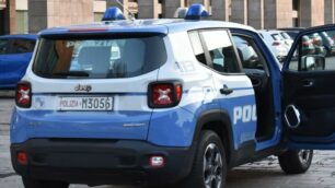 La Polizia di stato in piazza Cambiaghi a Monza