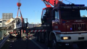 Incidente camion Valassina (foto Vigili del Fuoco)
